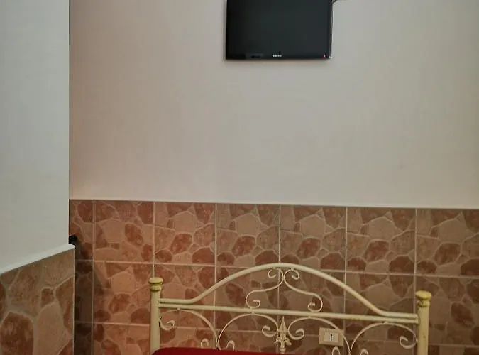 Oda ve Kahvaltı Vecchia 4*