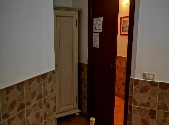 Vecchia Oda ve Kahvaltı Roma