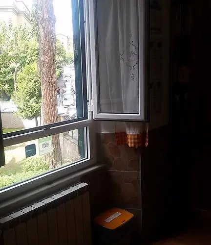 Vecchia Oda ve Kahvaltı Roma