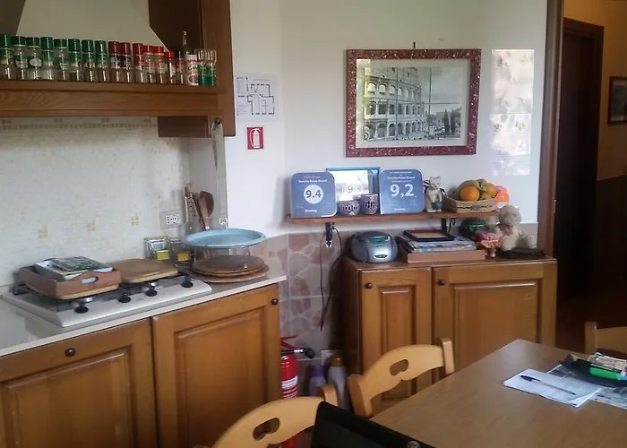 Oda ve Kahvaltı Vecchia 4*