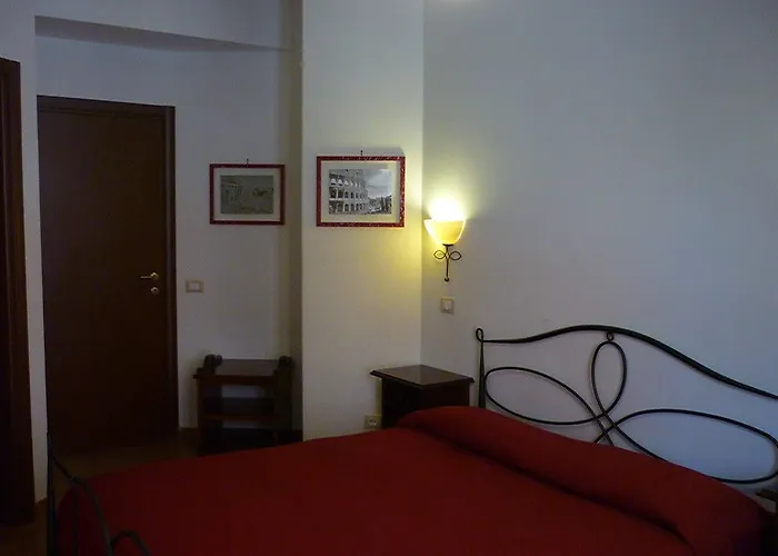 Vecchia Oda ve Kahvaltı 4*